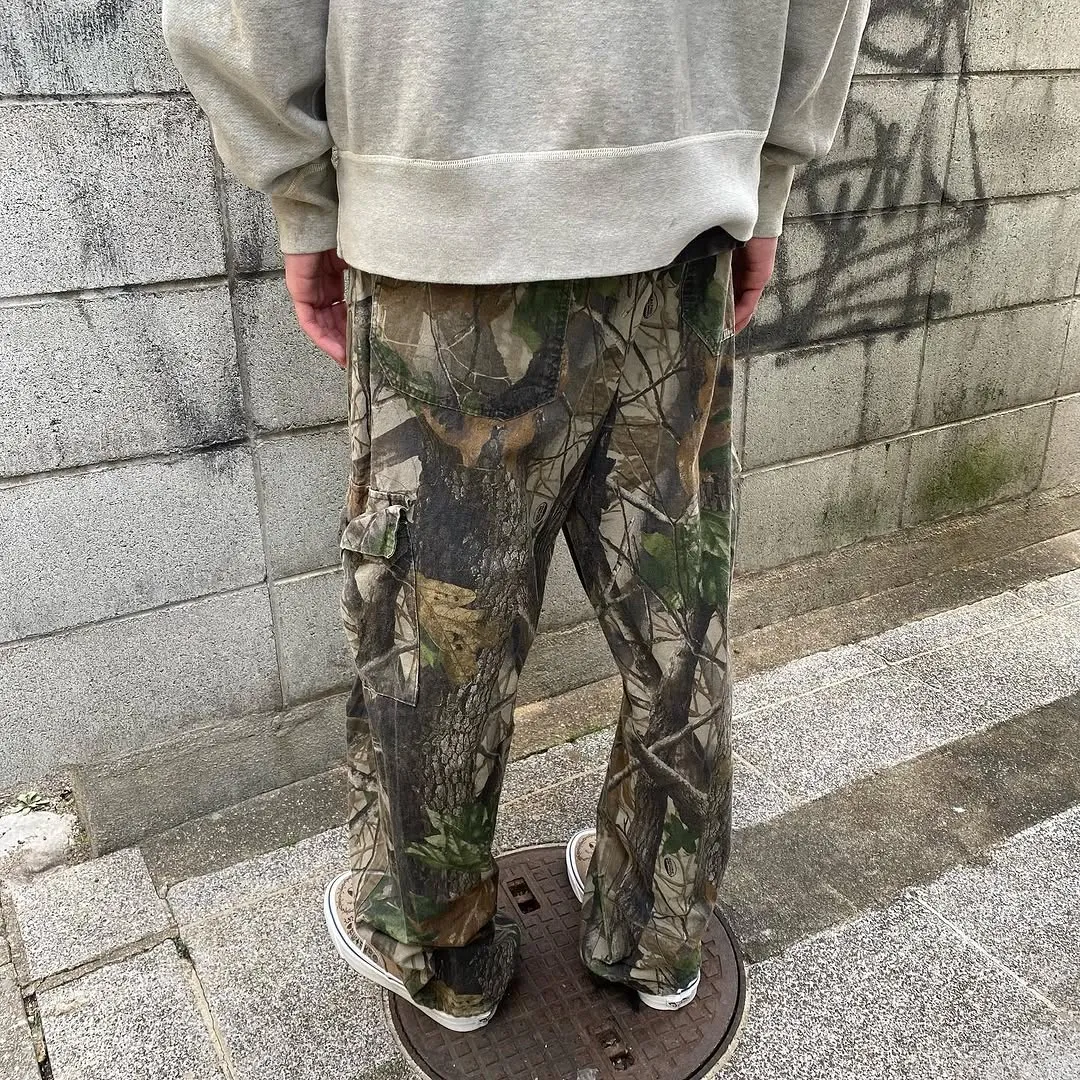 SAINT Mxxxxxx 'FLOWER' CREW NECK SWEAT SHIRTS Floral Distressed Retro Sweatshirt Distressed Gray S-XL Big Factory Four-needle Six-Thread Boneless Stitching Process/Original Horn Sleeve Version Top Printing Process Authentic Level Re-Engraving Garment Washing and Distressing/Hand-worn Graffiti Treatment Original Consistent Fruit Label/Little Angel Anti-Counterfeiting Label